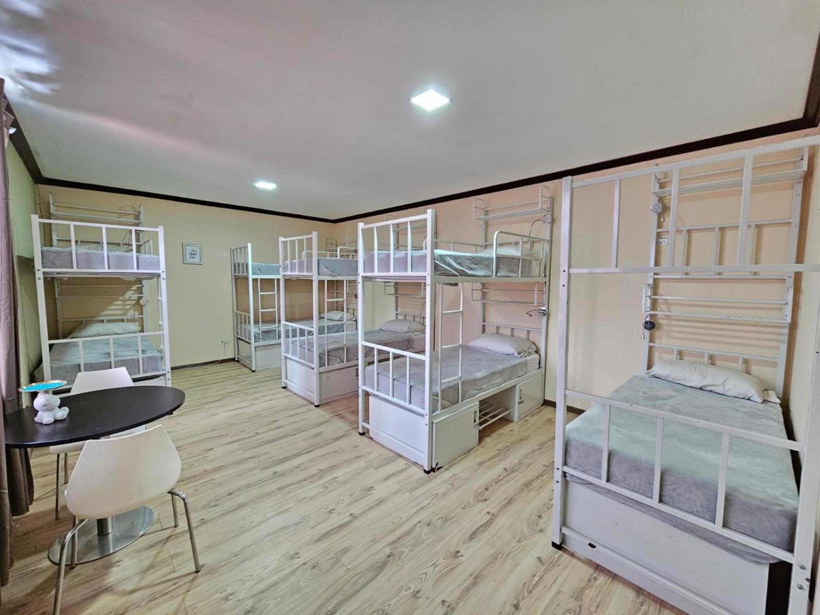 Hostel La Cali Inn San Jose  Eksteriør bilde