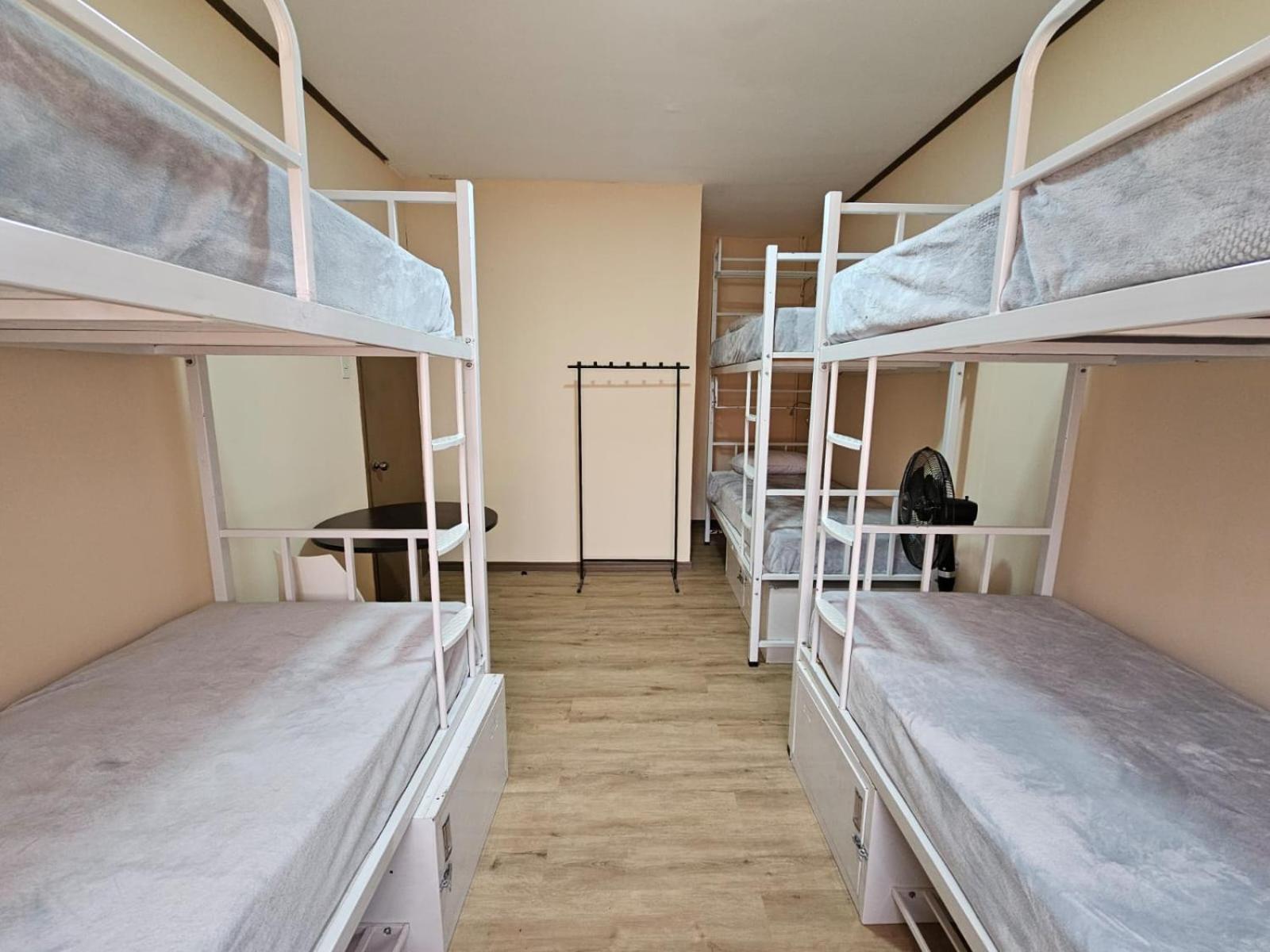 Hostel La Cali Inn San Jose  Eksteriør bilde